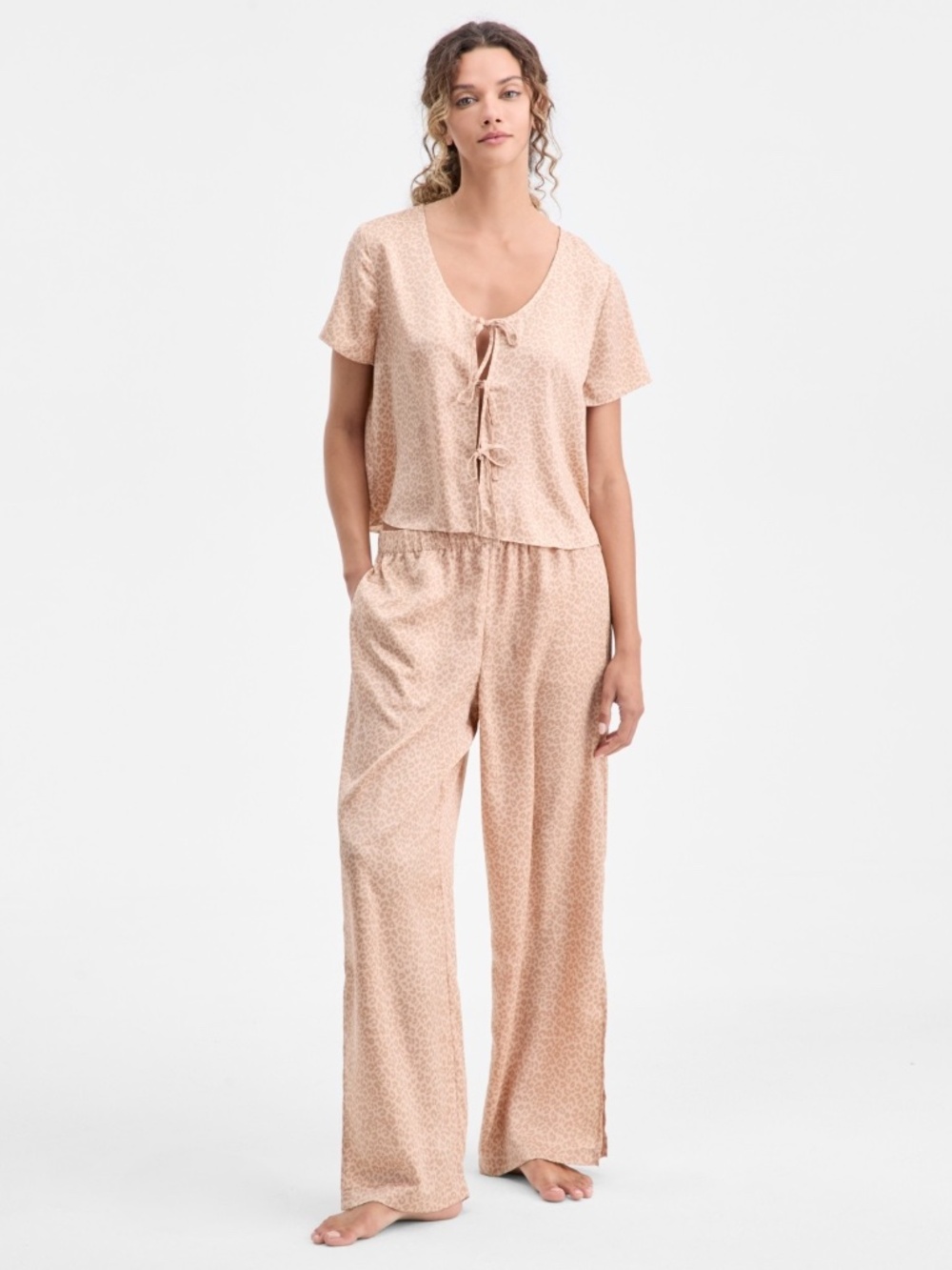 NWT L State of Day Women's 2-Piece Short-Sleeve Top and Pants Pajama Set